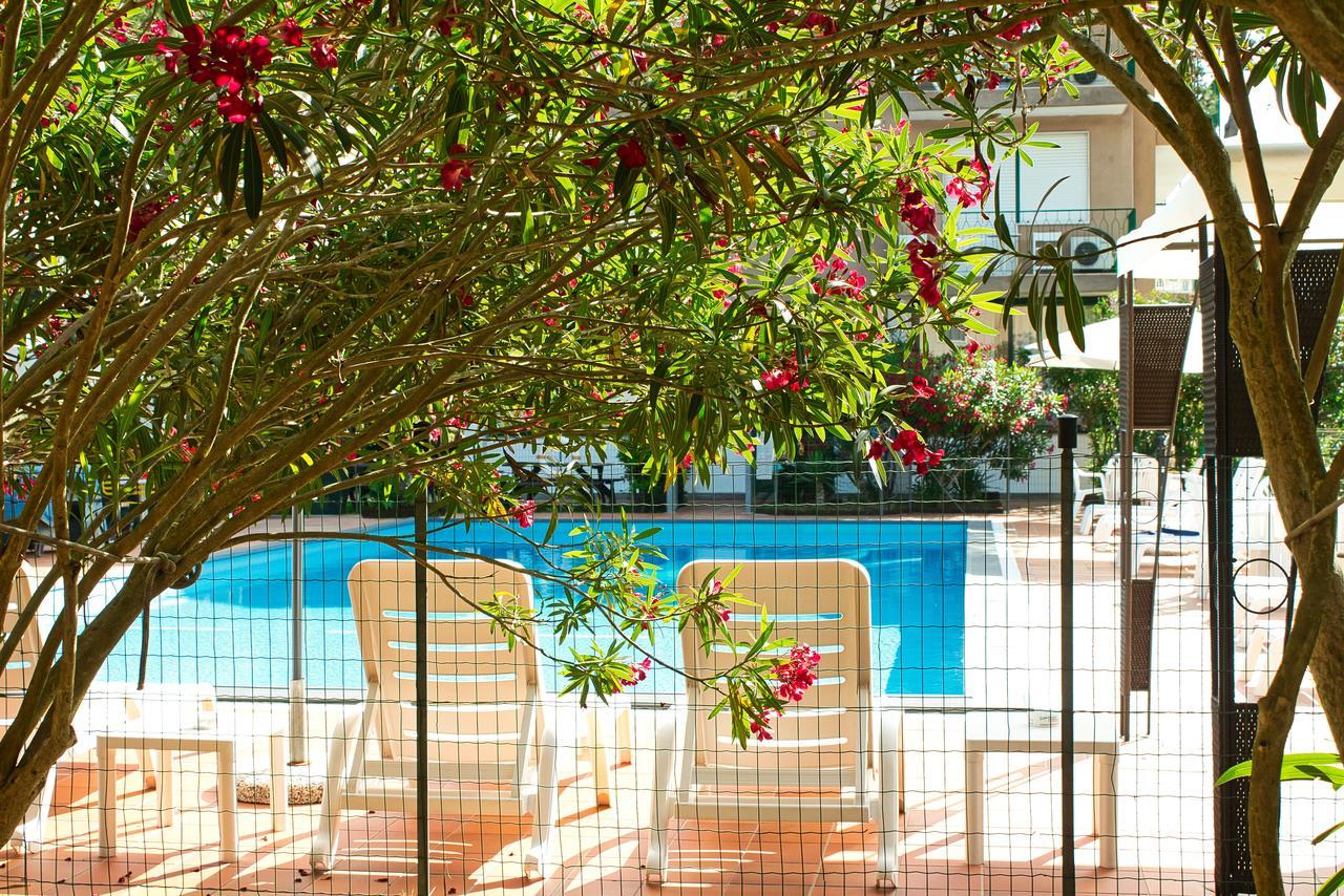 Hotel Eden لينانو سابيادورو المظهر الخارجي الصورة